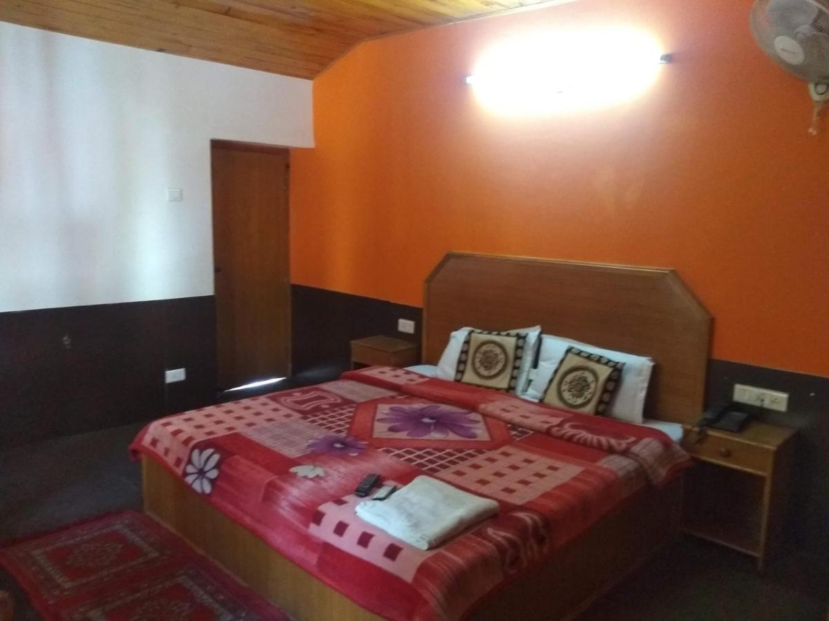 Hotel Hilltop Manāli Εξωτερικό φωτογραφία